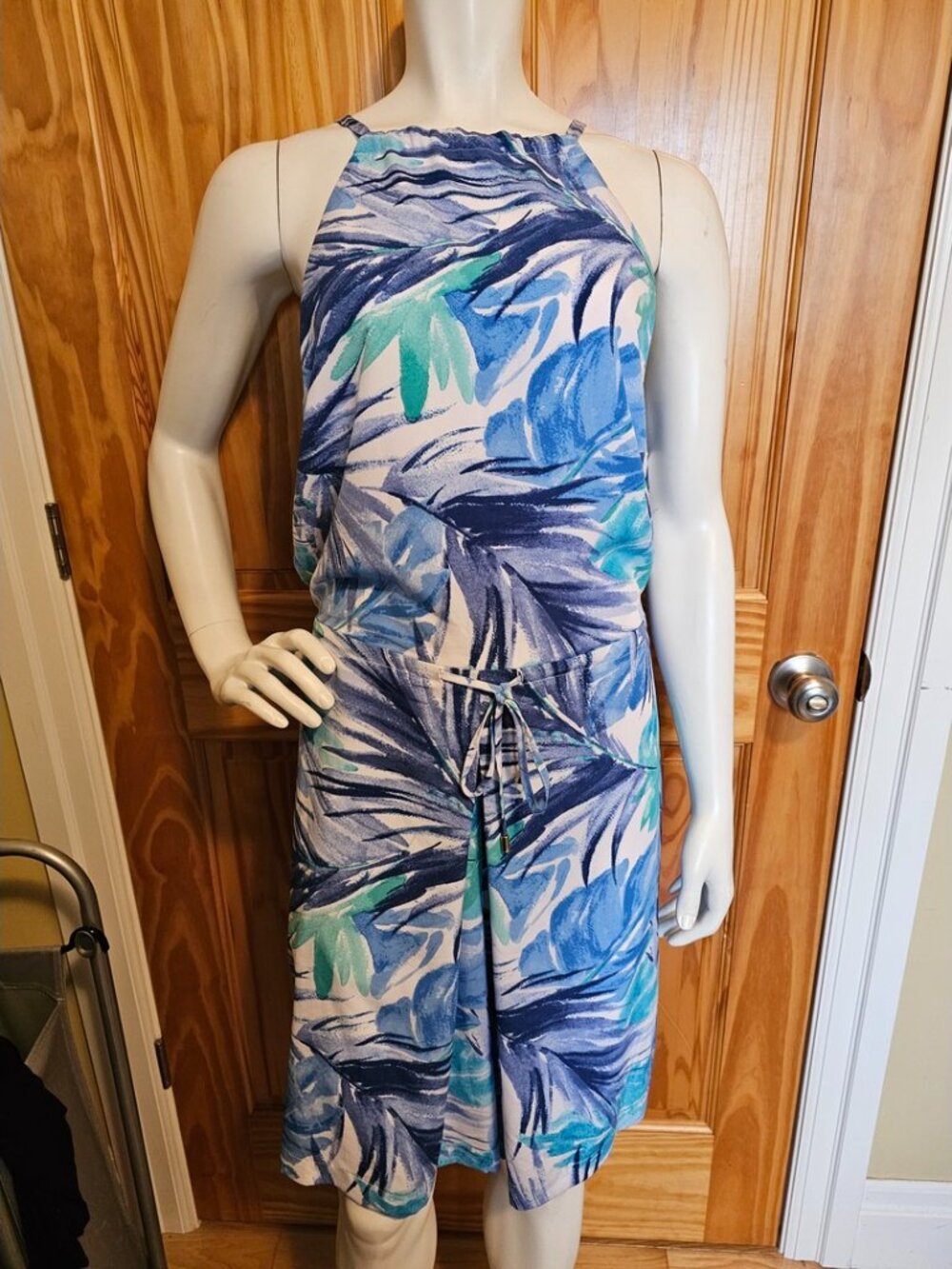 💛 48. Lauren Ralph Lauren Size 6 Tie Neck Romper